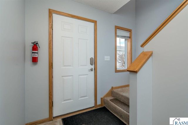 240 Tanager Path, Mankato, MN 56001