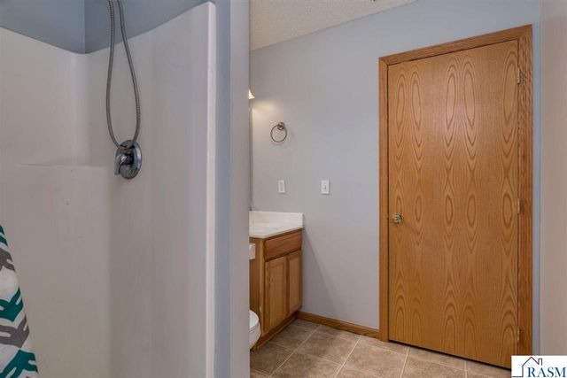 240 Tanager Path, Mankato, MN 56001