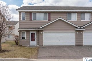 240 Tanager Path, Mankato, MN 56001