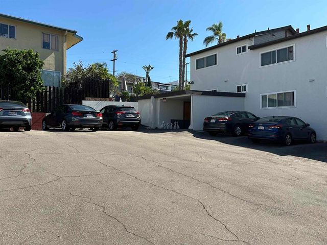 2921 Columbia Street, San Diego, CA 92110