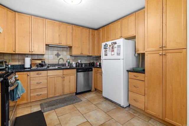 2921 Columbia Street, San Diego, CA 92110