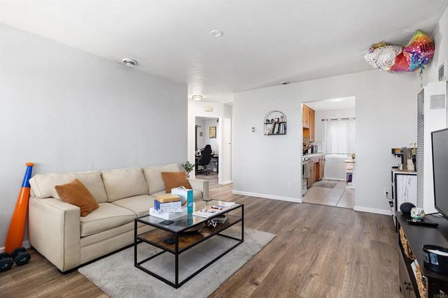 2921 Columbia Street, San Diego, CA 92110