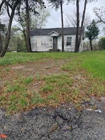 631 University Avenue, Huntsville, TX 77320