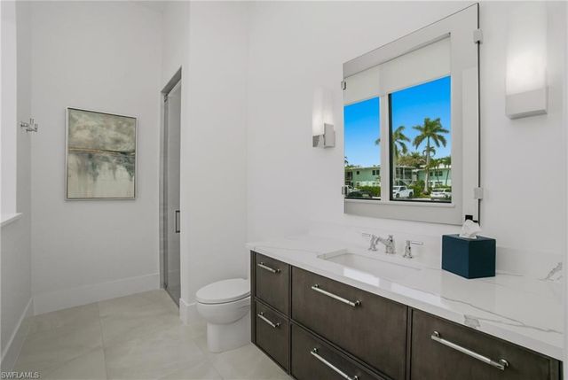 264 8th AVE S, Naples, FL 34102