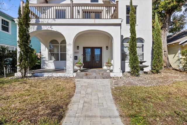 2327 4TH AVENUE N, St Petersburg, FL 33713