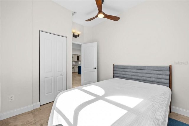 2327 4TH AVENUE N, St Petersburg, FL 33713