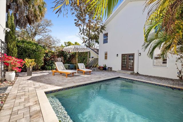 2327 4TH AVENUE N, St Petersburg, FL 33713