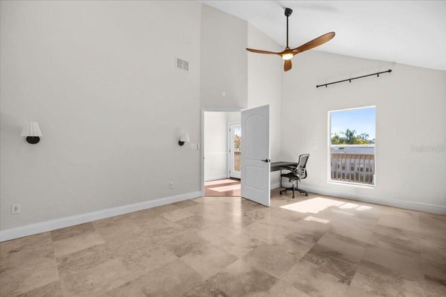 2327 4TH AVENUE N, St Petersburg, FL 33713