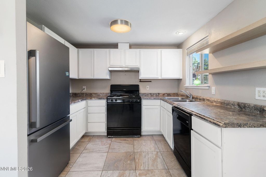 Image 8 of property listing at 1108 1st Street, Sparks, NV 89431