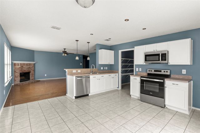 1012 Halifax Lane, Forney, TX 75126