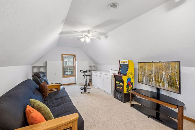 1911 Stone Creek, Hudson, WI 54016