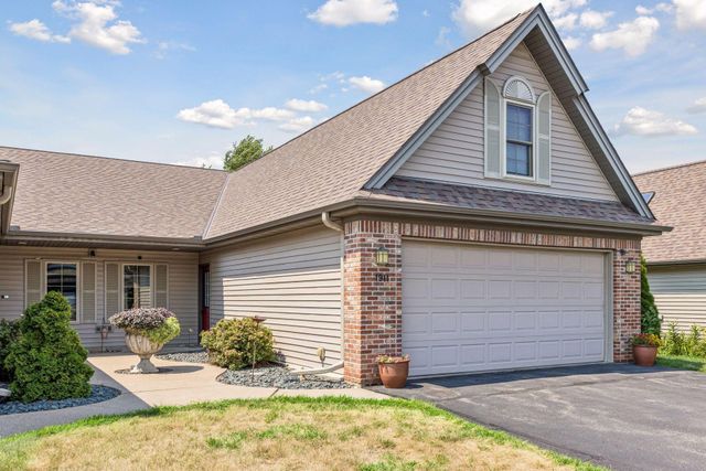 1911 Stone Creek, Hudson, WI 54016