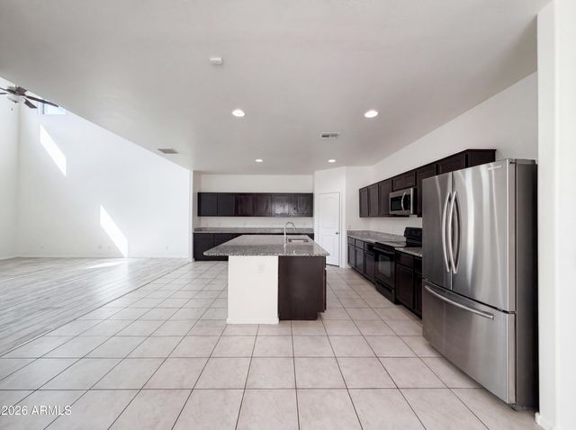 41977 W LUNAR Street, Maricopa, AZ 85138