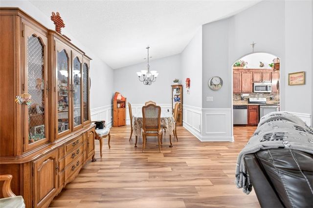 1411 Silvergate Way, Winder, GA 30680