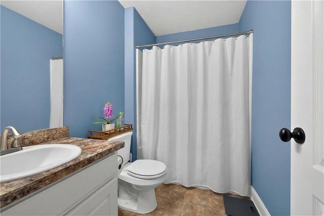 1411 Silvergate Way, Winder, GA 30680