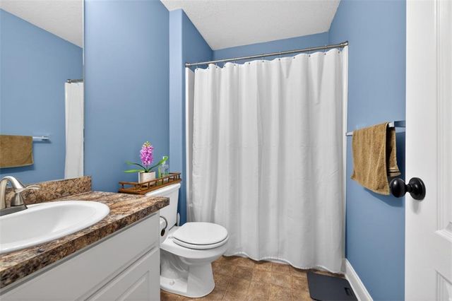 1411 Silvergate Way, Winder, GA 30680