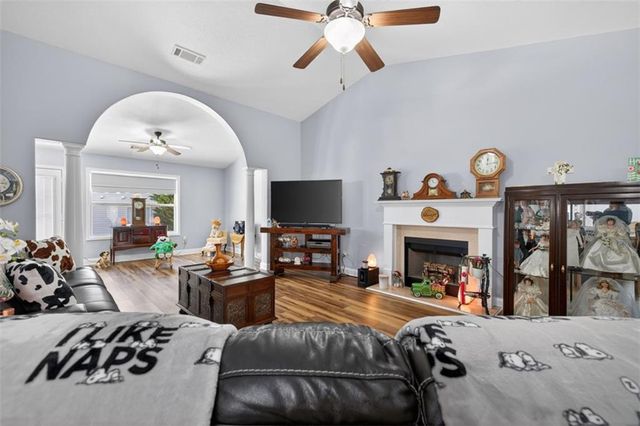 1411 Silvergate Way, Winder, GA 30680