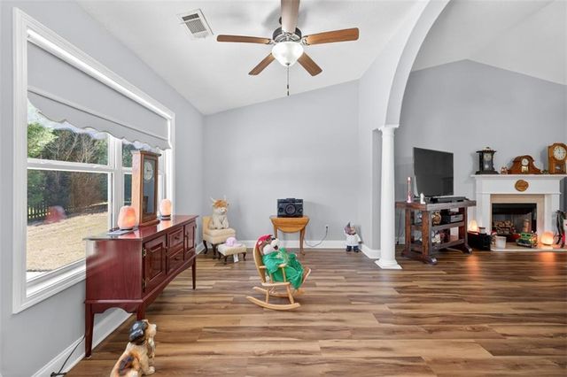 1411 Silvergate Way, Winder, GA 30680