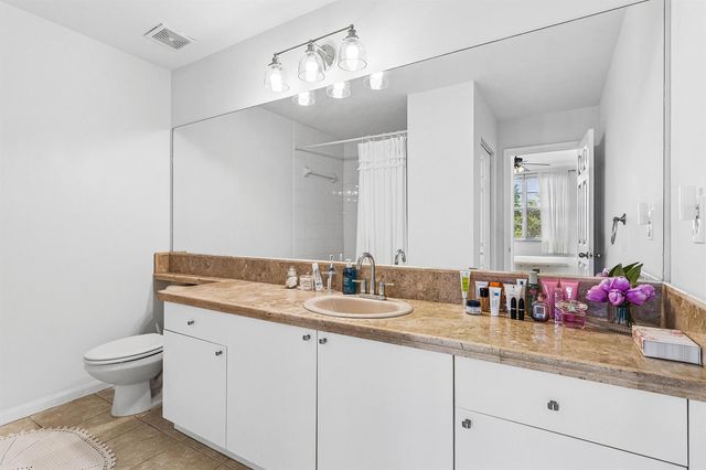11770 St Andrews Place 304, Wellington, FL 33414