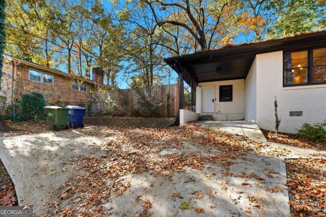 3833 BAKERS FERRY Road SW, Atlanta, GA 30331