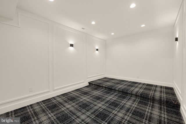2000 OSWALD PL, Falls Church, VA 22043
