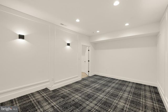 2000 OSWALD PL, Falls Church, VA 22043