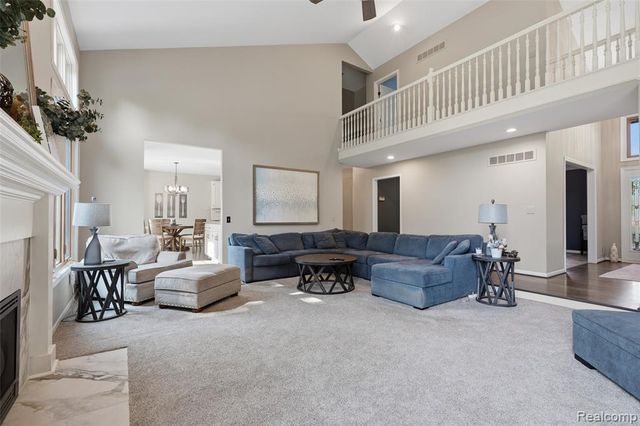 54856 Whitby Way, Shelby Twp, MI 48316