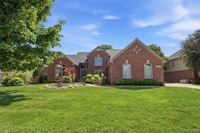 54856 Whitby Way, Shelby Twp, MI 48316