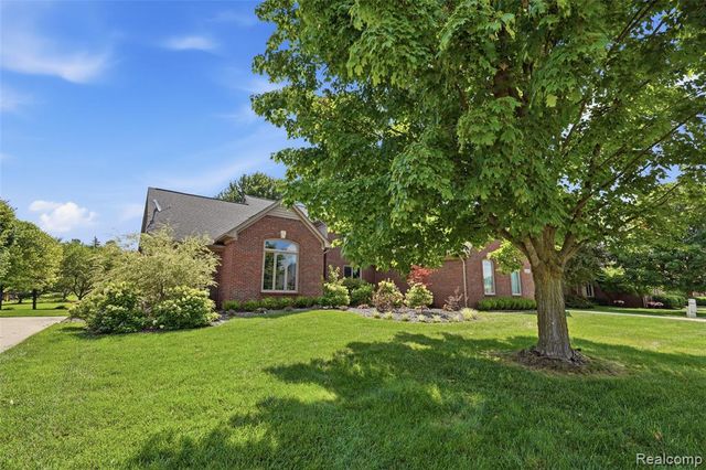 54856 Whitby Way, Shelby Twp, MI 48316