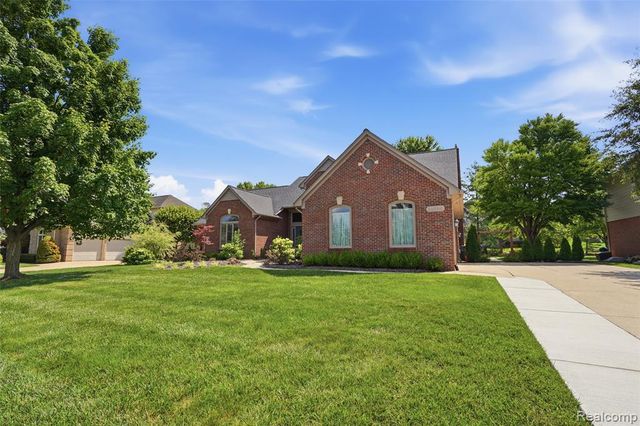 54856 Whitby Way, Shelby Twp, MI 48316