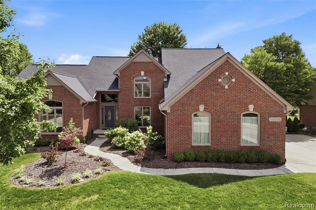 54856 Whitby Way, Shelby Twp, MI 48316