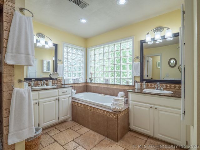 11 Georgetown, Mcalester, OK 74501