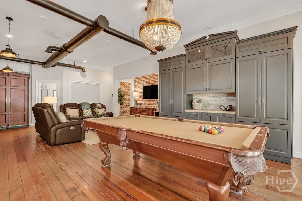 Image 18 of property listing at 1014 Abercorn Street, Savannah, GA 31401