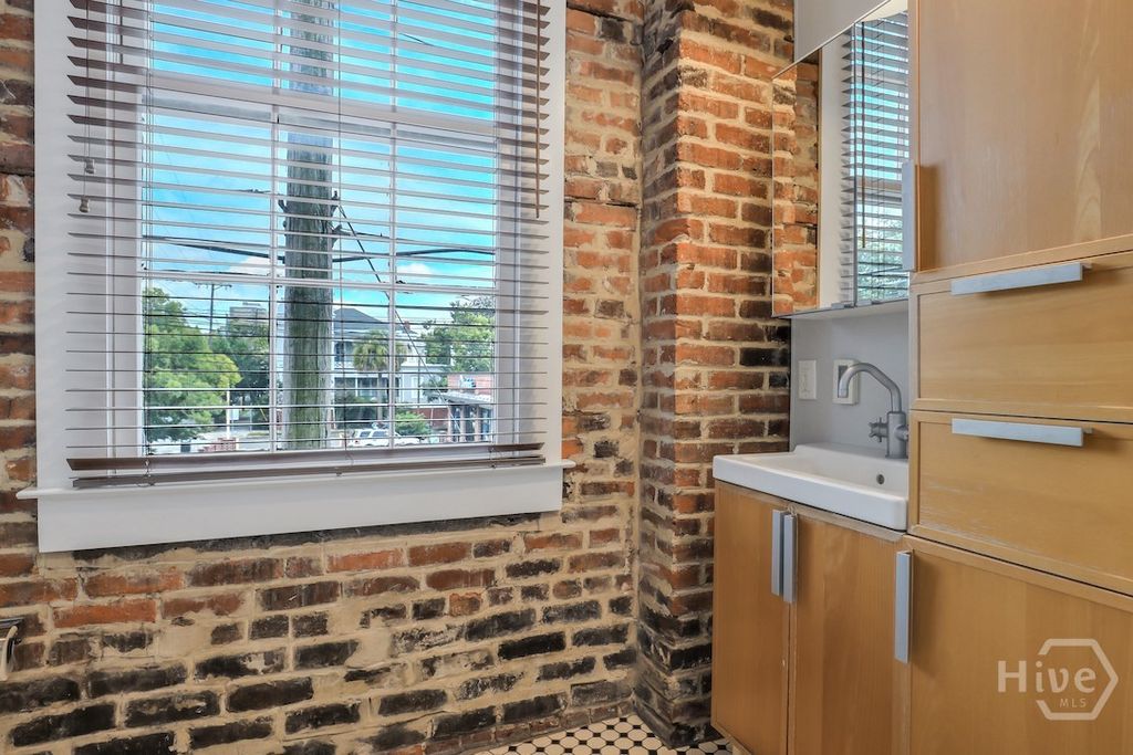 Image 58 of property listing at 1014 Abercorn Street, Savannah, GA 31401