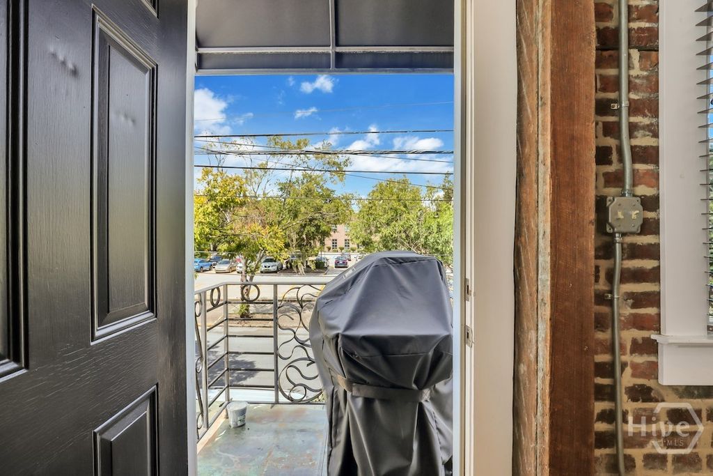 Image 61 of property listing at 1014 Abercorn Street, Savannah, GA 31401