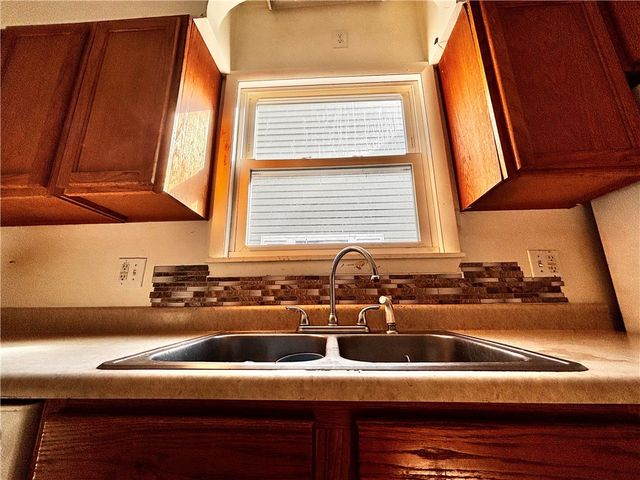 1239 6th Ave, Ford City Boro, PA 16226