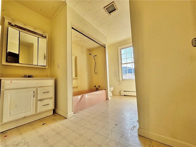 1239 6th Ave, Ford City Boro, PA 16226