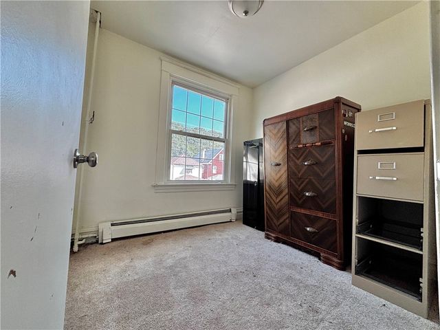 1239 6th Ave, Ford City Boro, PA 16226