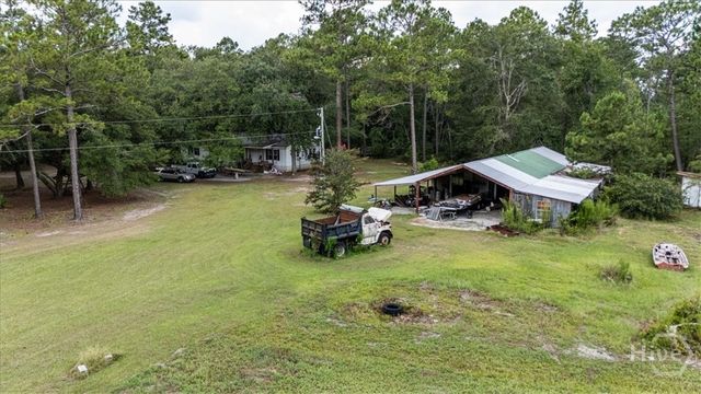 535 Wilma Edwards Road, Pembroke, GA 31321