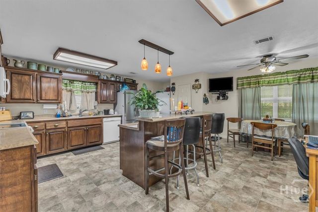 535 Wilma Edwards Road, Pembroke, GA 31321