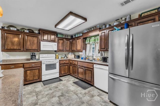 535 Wilma Edwards Road, Pembroke, GA 31321