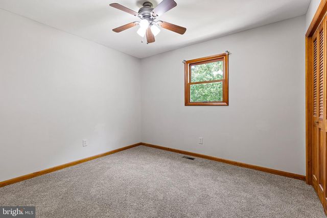 19 PINE LN, North East, MD 21901