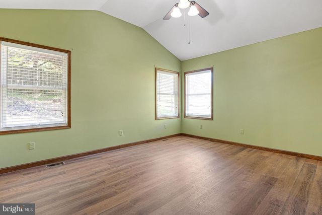 19 PINE LN, North East, MD 21901