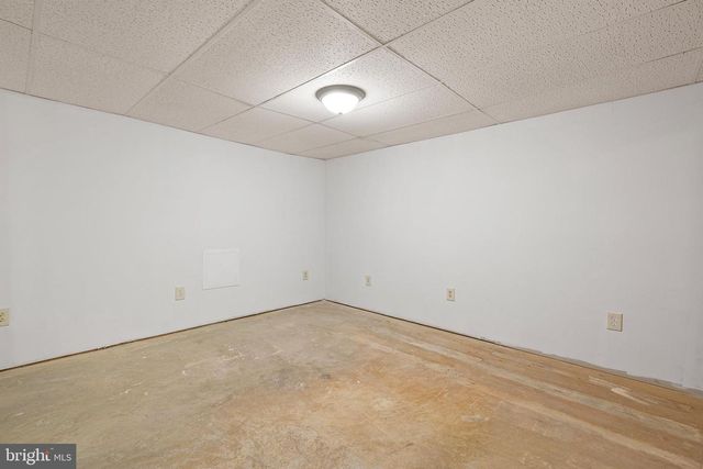 19 PINE LN, North East, MD 21901