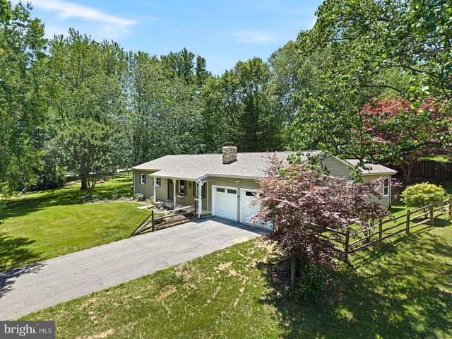 19 PINE LN, North East, MD 21901