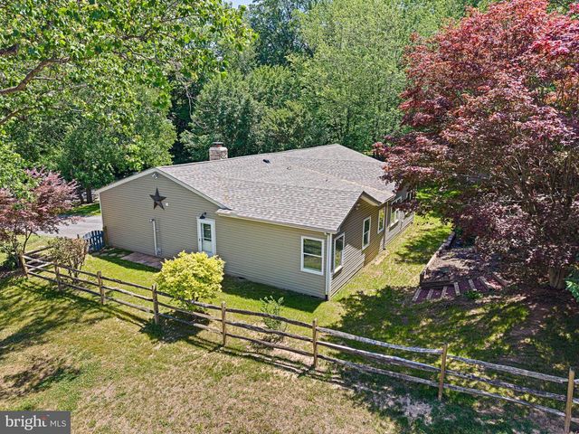 19 PINE LN, North East, MD 21901