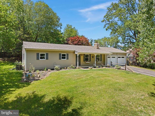 19 PINE LN, North East, MD 21901