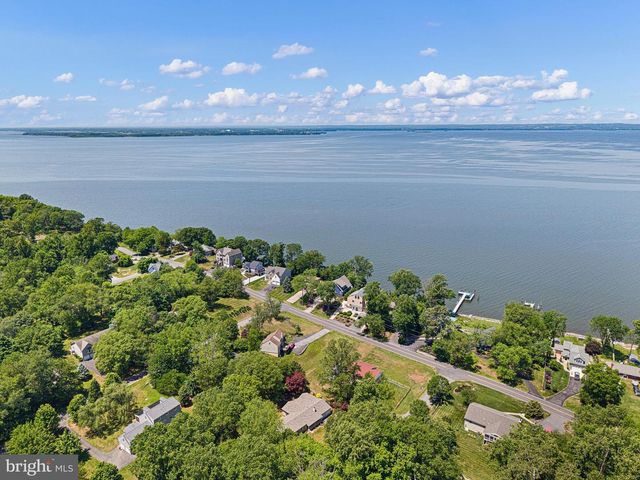 19 PINE LN, North East, MD 21901