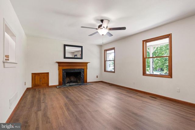 19 PINE LN, North East, MD 21901