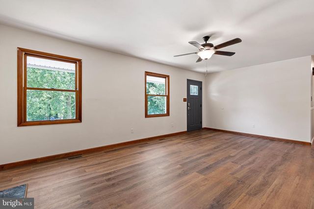19 PINE LN, North East, MD 21901